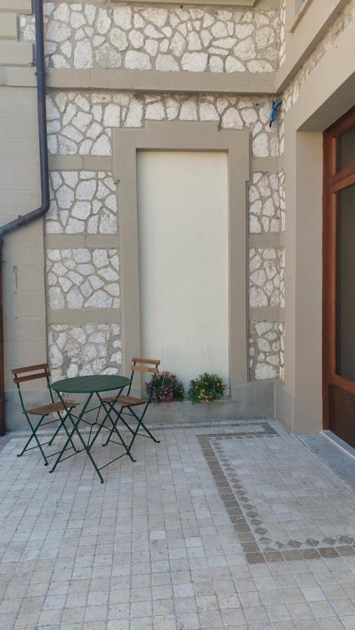 La Casa Del Mago Camere E Appartamenti Pissignano Exterior photo